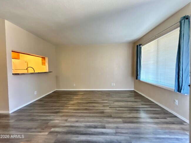 Foto del edificio - 14203 N 19th Ave