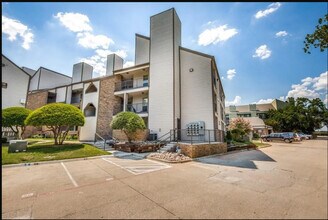 Building Photo - 6108 Abrams Rd