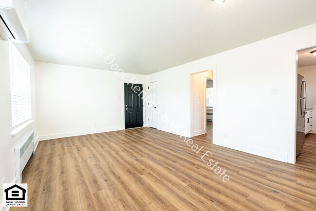 Foto del edificio - 1823 Griswold Dr
