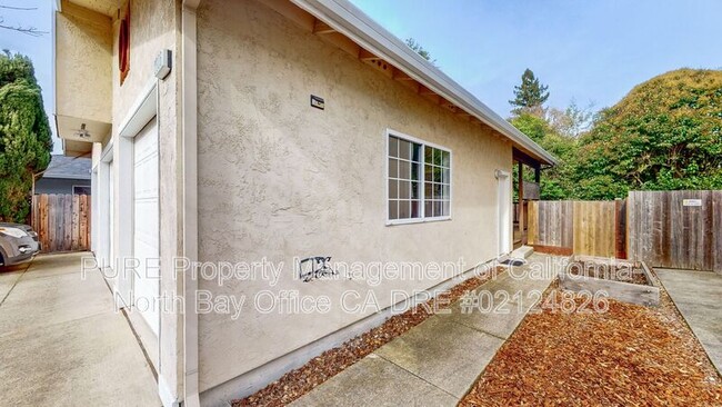 Building Photo - 2806 Marlow Rd