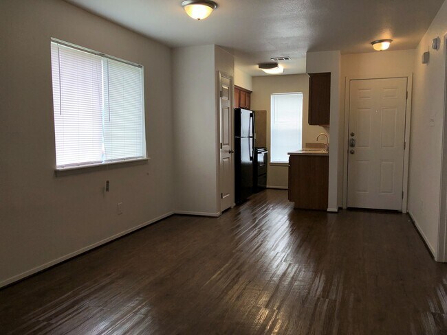 Foto del edificio - 3707EL