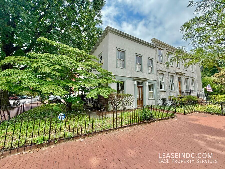 Foto principal - 725 Independence Ave SE