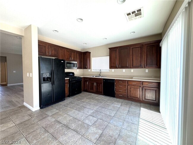 Building Photo - 11065 Calamint Hills Ct