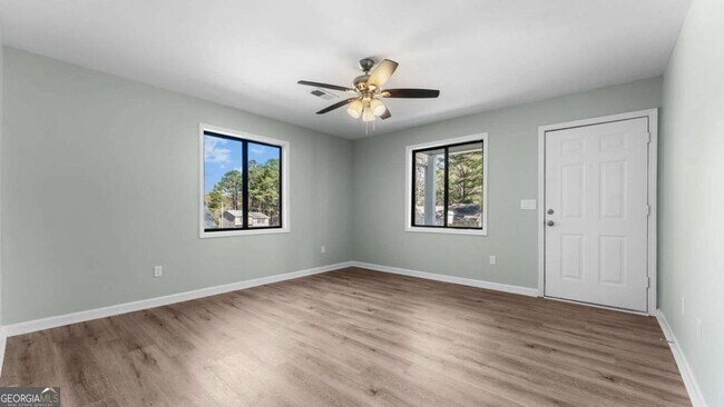 Foto del edificio - 4383 Mitchell Hill Dr