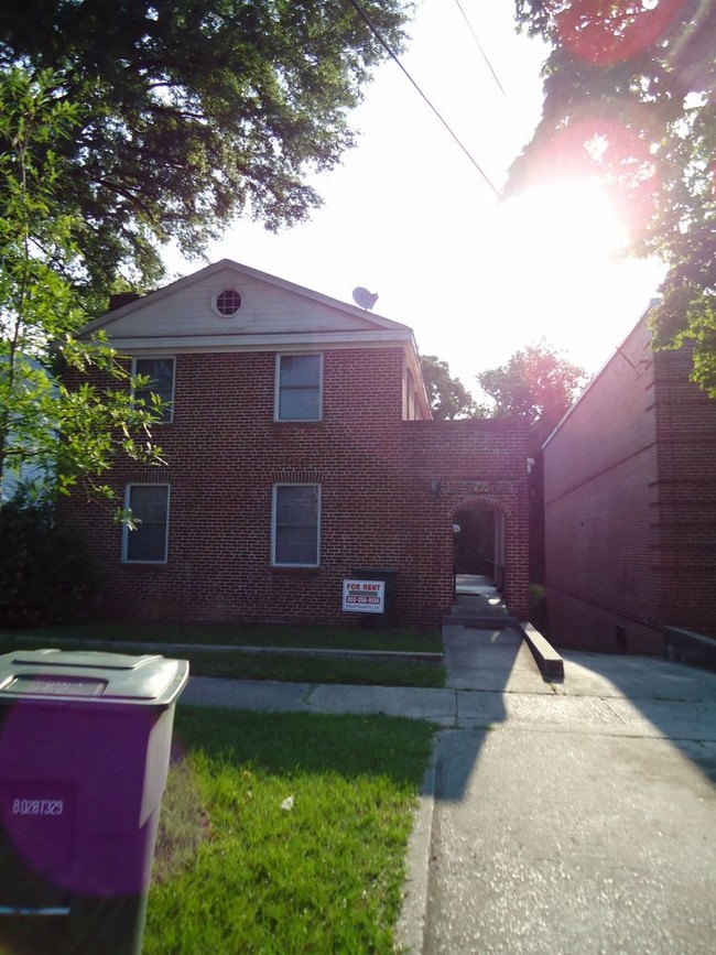 Building Photo - 1422 Gregg St