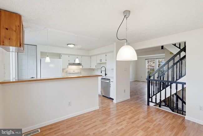 Building Photo - 13225 Custom House Ct