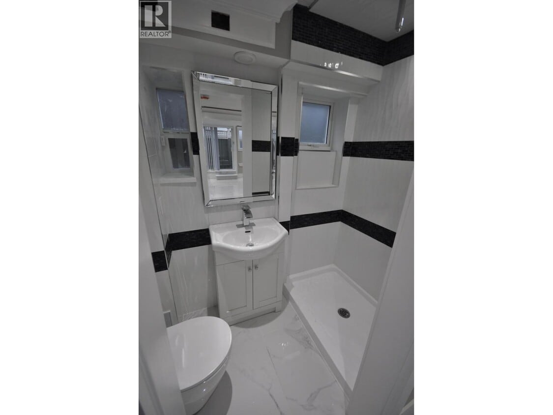 Building Photo - 7828 Prince Albert St