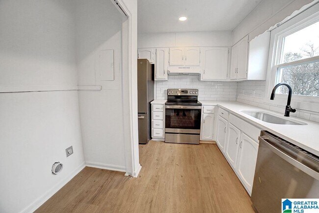 Foto del edificio - 738 Cahaba Manor Trail