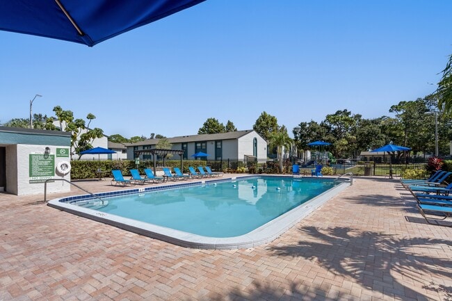 Building Photo - Oasis at Bayside