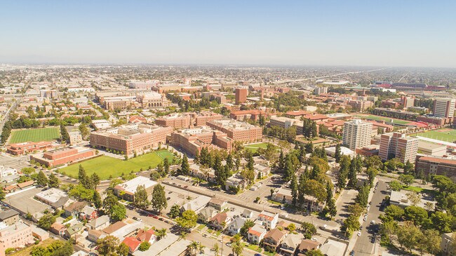 Foto del edificio - Student Living at Autumn Leaf Apartments