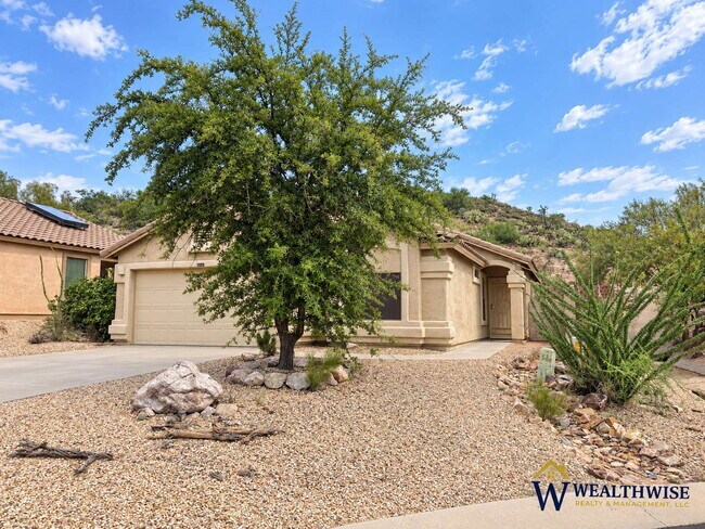 Foto del edificio - Mountain Views, Large Office/Den & Whole-Home Water Purification — Eagle Crest Ranch