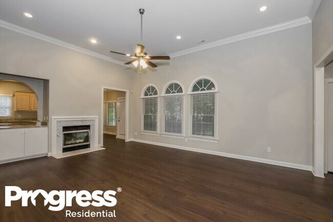 Building Photo - 8936 McDiarmid Ln
