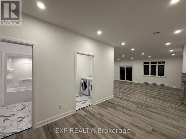 Building Photo - 293 Flat Rapids Rd