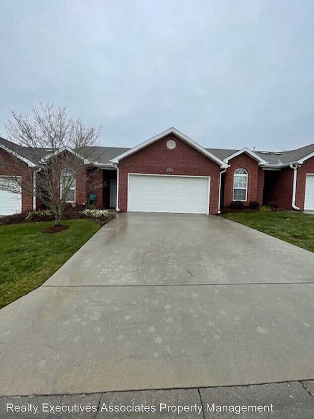 2 br, 2 bath House 1131 ster Groves Lane House for Rent in