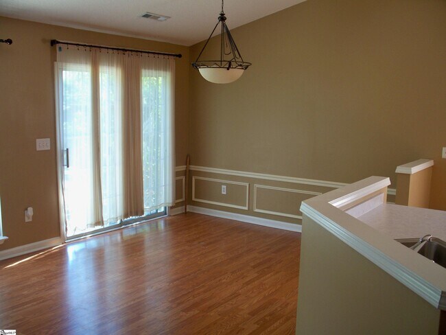 Foto del edificio - 418 Woolridge Way
