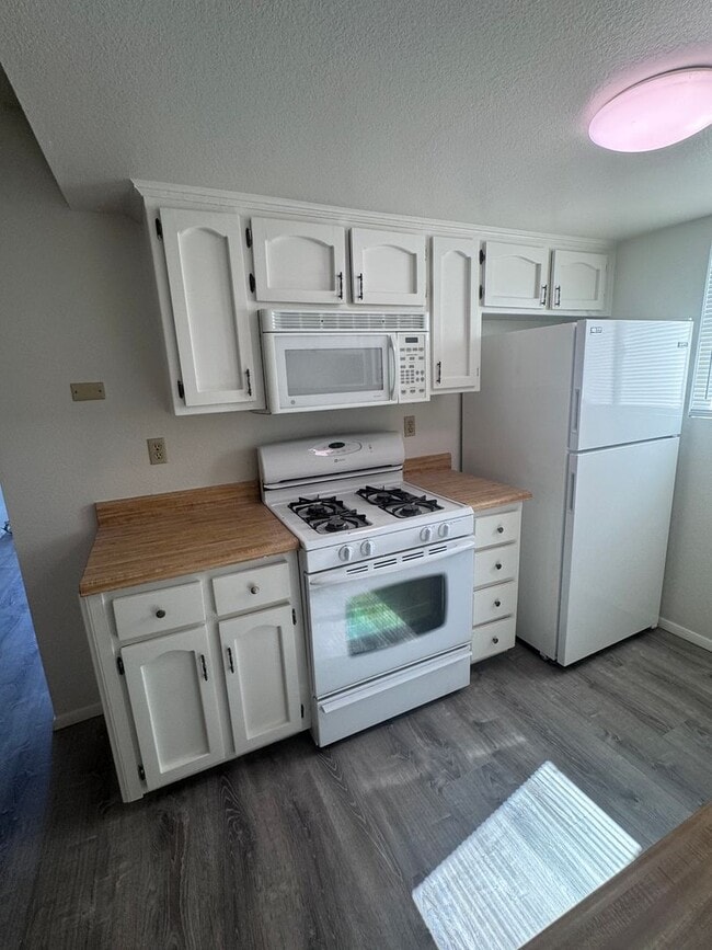 Foto del edificio - Must be 55 years of age or older to rent