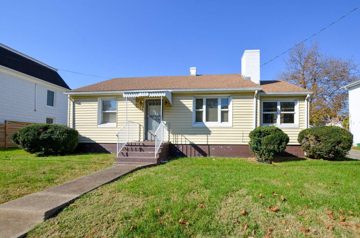 Foto principal - 1115 Avon St