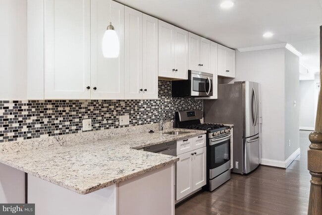 Building Photo - 2933 Fait Ave