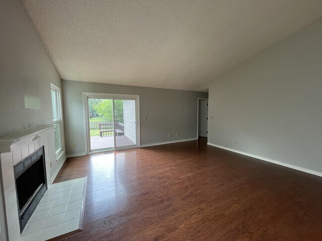 Building Photo - 5239 Granite Dr