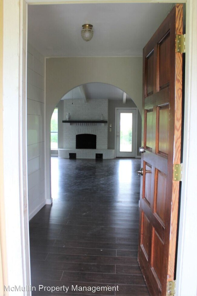 Building Photo - 3 br, 2 bath House - 1909 Shoemaker Dr