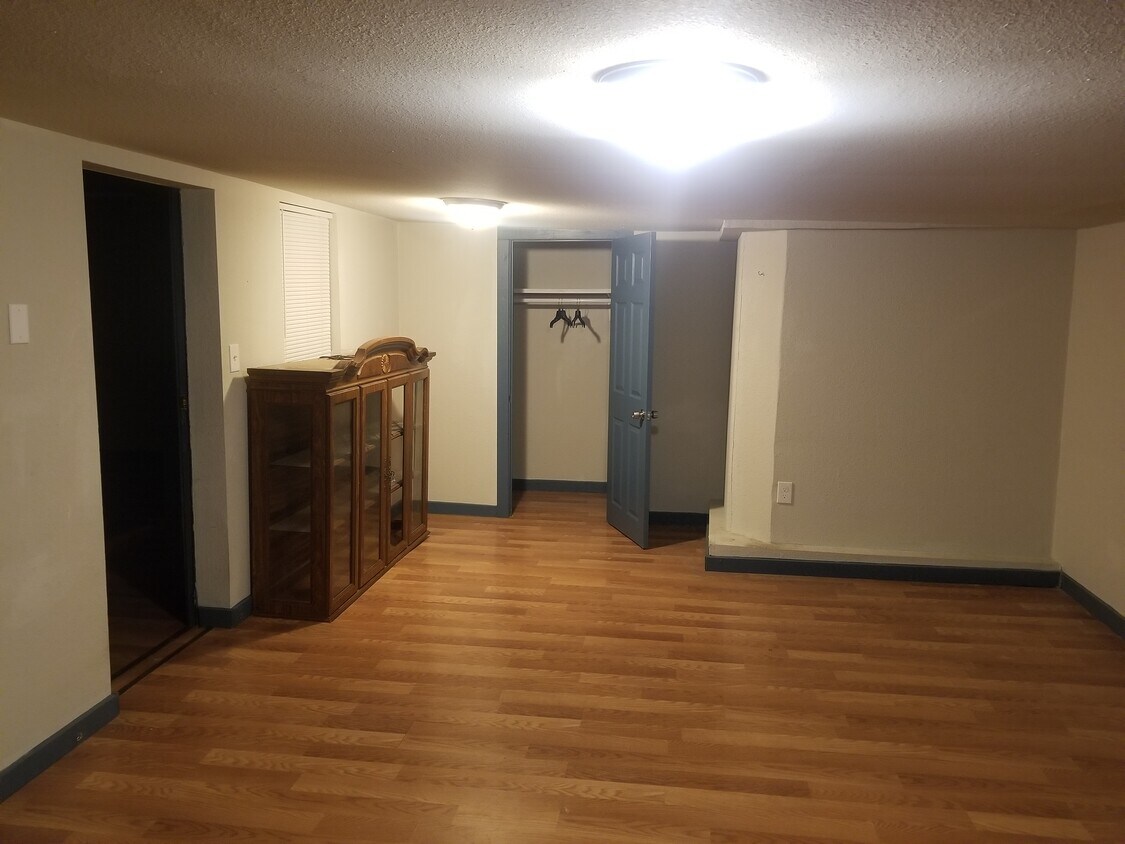 Foto principal - 1023 Rigsby Ave