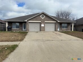 Building Photo - 4903 John David Dr