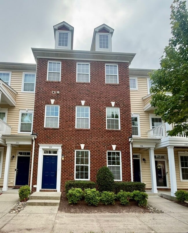 Building Photo - 334 Fountain Way
