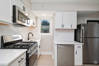 Building Photo - 132 Park Rd