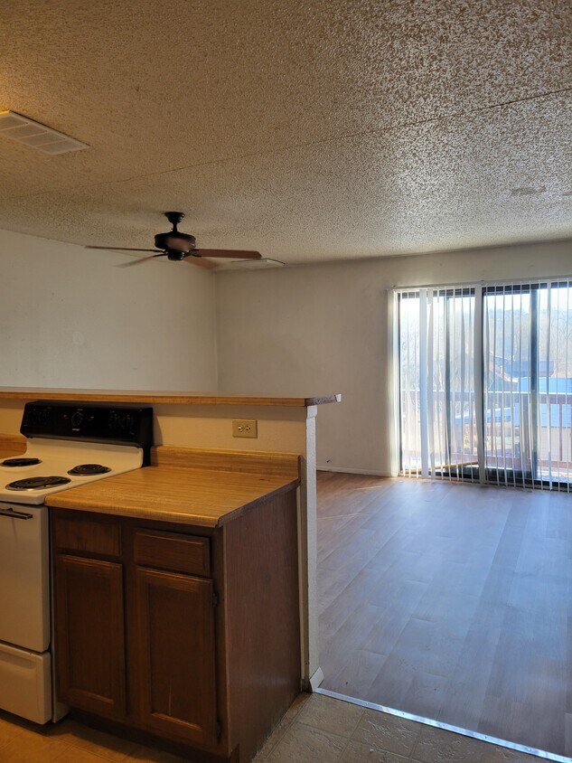 Foto principal - 440 4th W St