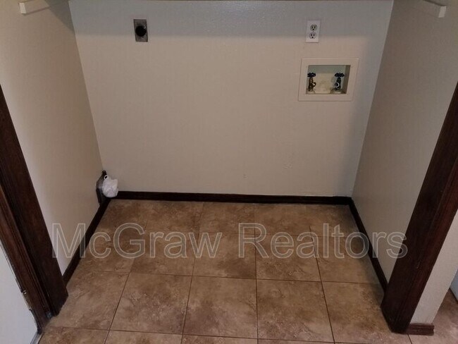 Foto del edificio - 2609 Oakhurst Dr