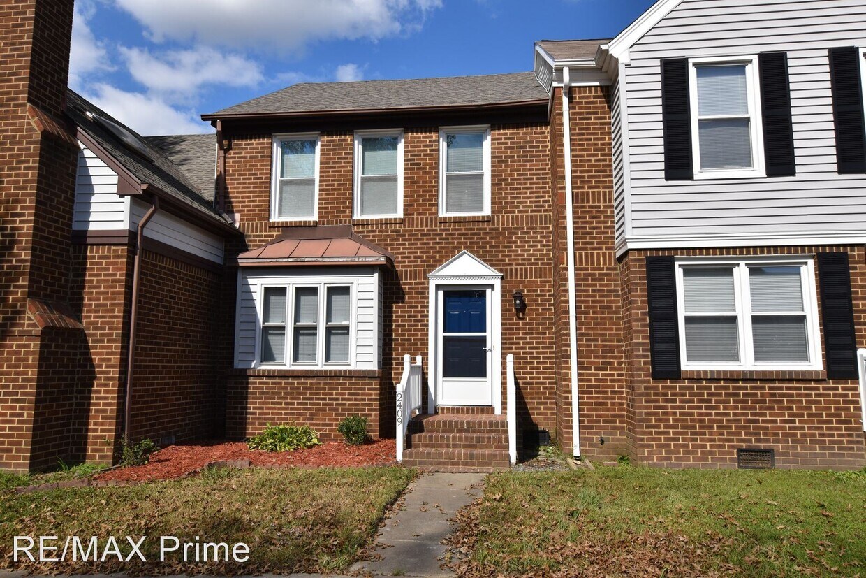 2 br, 1.5 bath House 2409 Meadows Landing House Rental in Chesapeake, VA