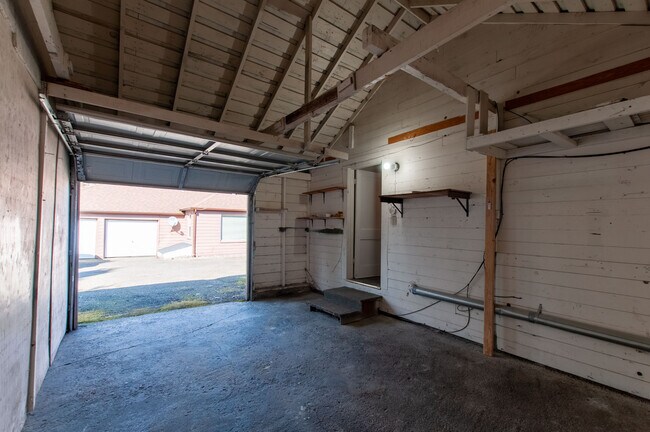 Photo - 616-618 Martin Way Cottages House