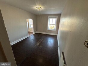 Building Photo - 5 S 3rd St