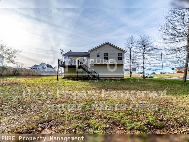 Building Photo - 177 Majesty Dr