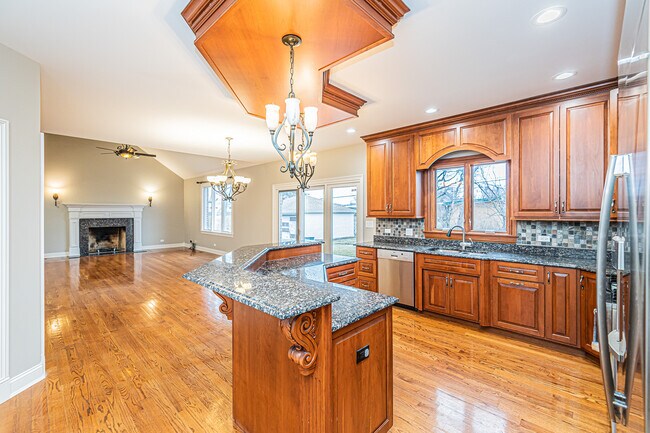 Foto del edificio - 361 S Elm St