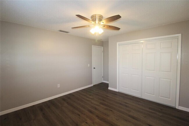 Foto del edificio - 624 BRIARWOOD Rd