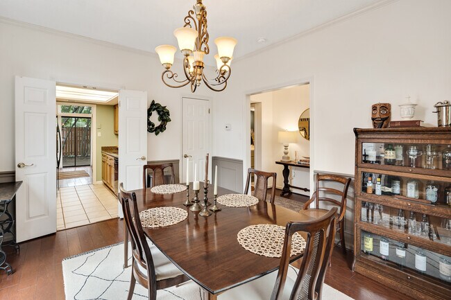 Foto del edificio - 1707 Belvedere Ct
