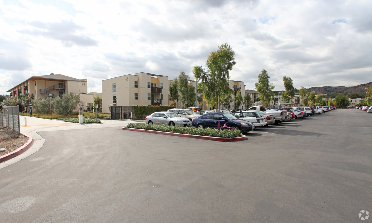 Foto principal - Cal Poly Pomona Residential Suites