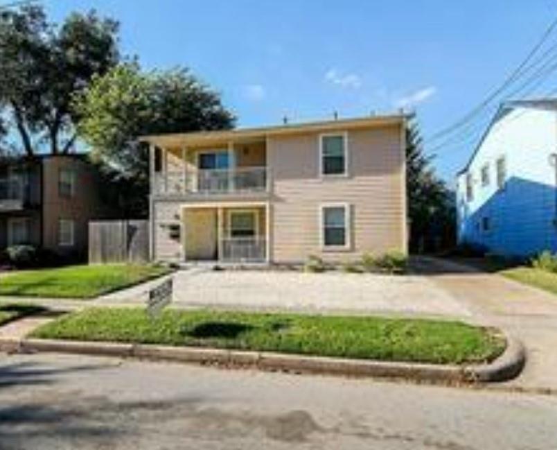 Foto principal - 1530 Welch St