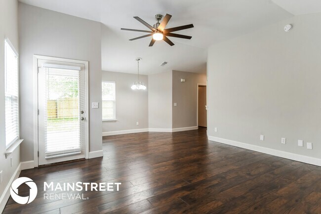Foto del edificio - 274 Carriann Cove Ct