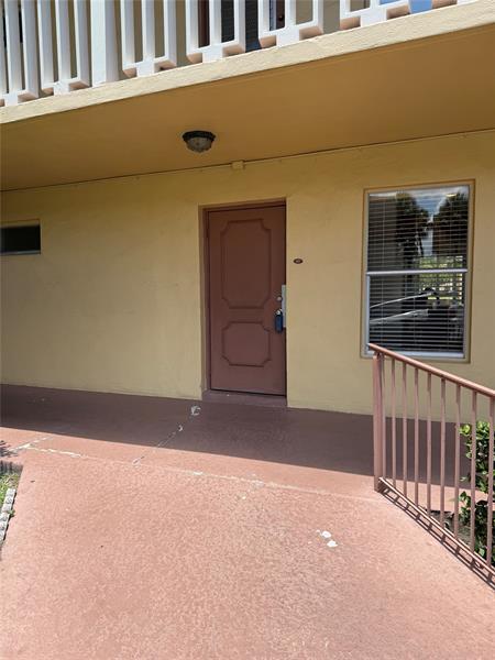 Foto del edificio - 5961 NW 61st Ave