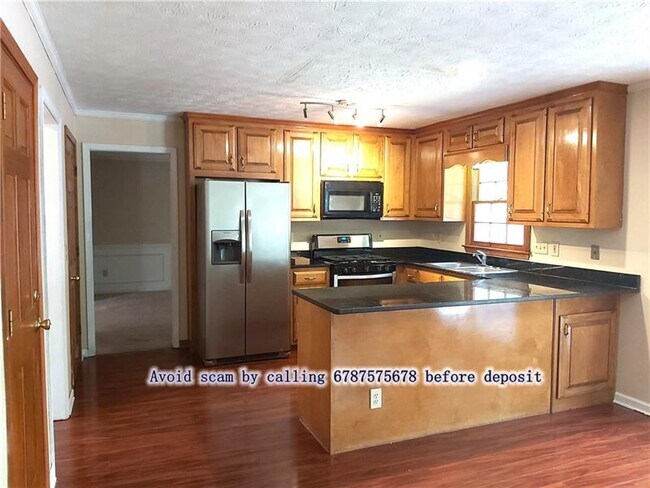 Building Photo - 1621 Green Oak Cir NW