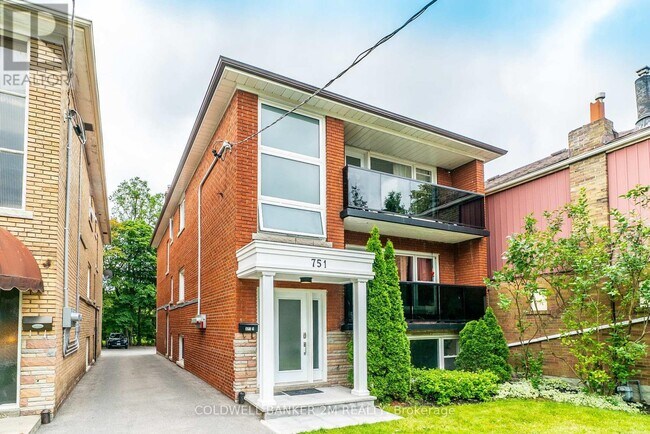 Photo du bâtiment - 751-751 Merton St