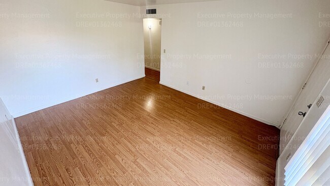 Foto del edificio - 2425 Westholme Blvd