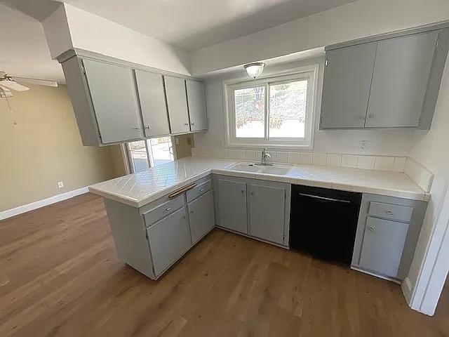 Foto del edificio - 19821 Merryhill St