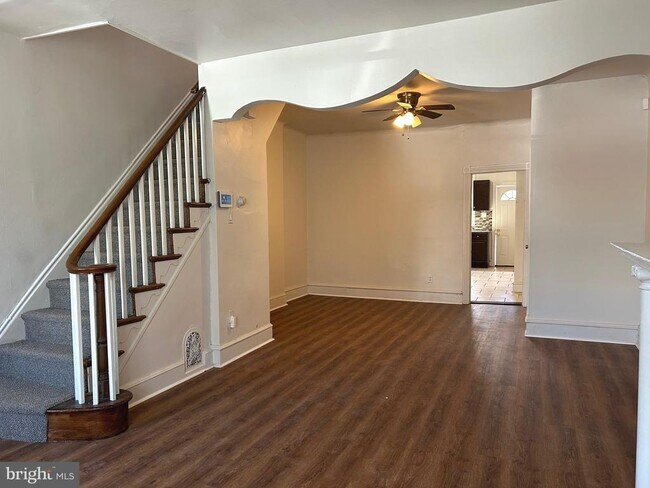 Foto del edificio - 606 N 55th St