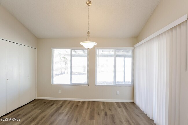 Building Photo - 13232 N 56th Ave
