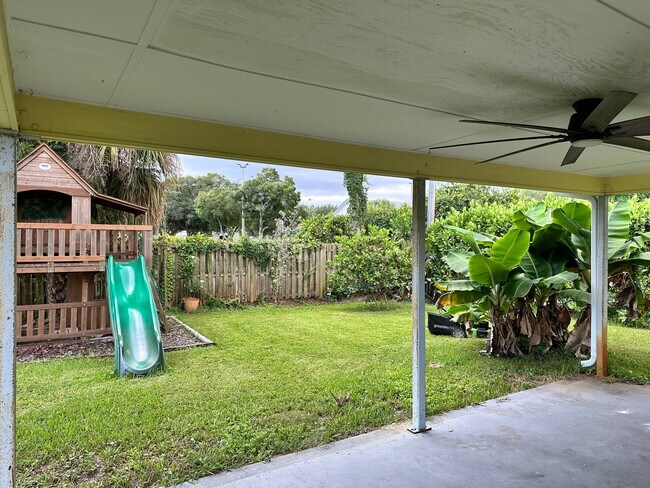 Foto del edificio - 825 Buttonwood Rd