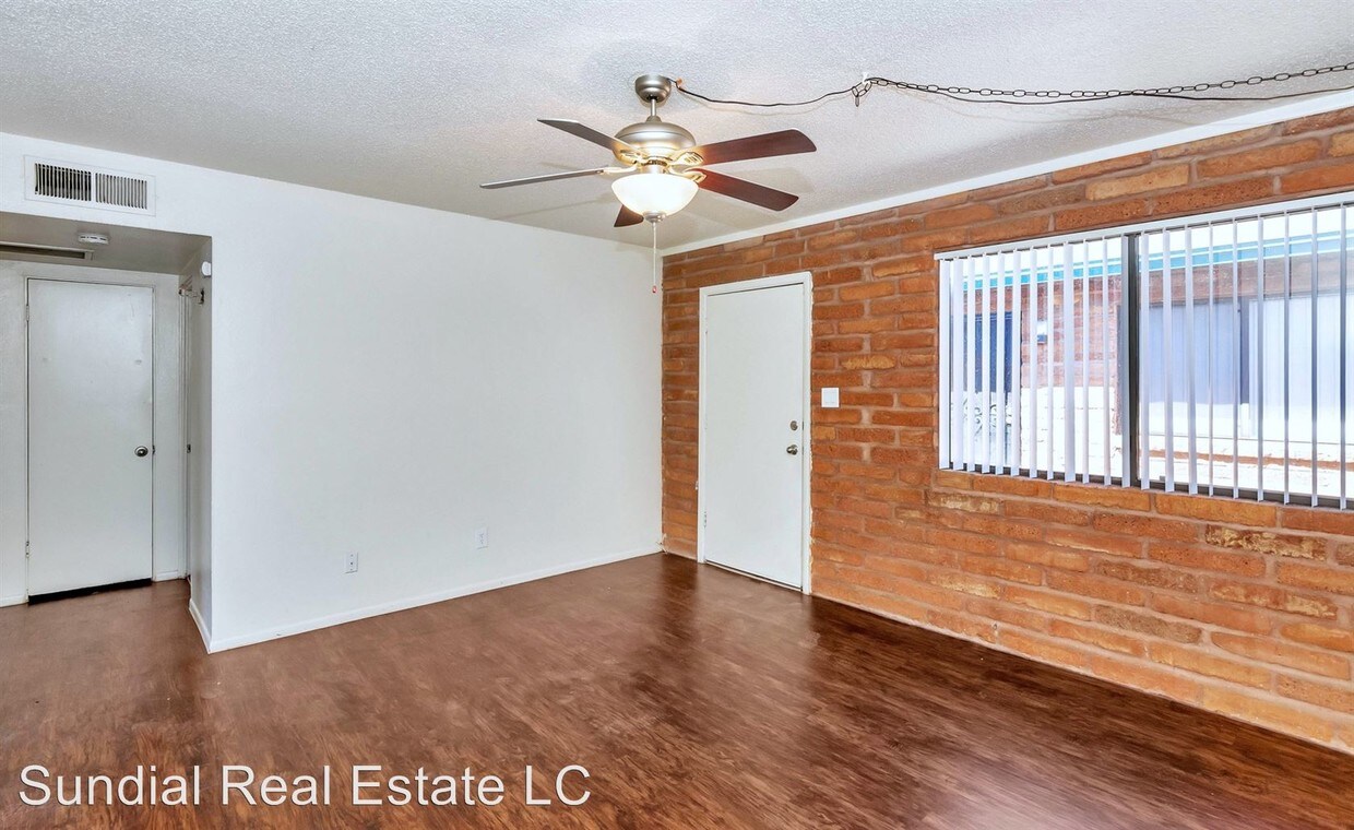 Foto principal - 1022-1024 S Dorsey Ln