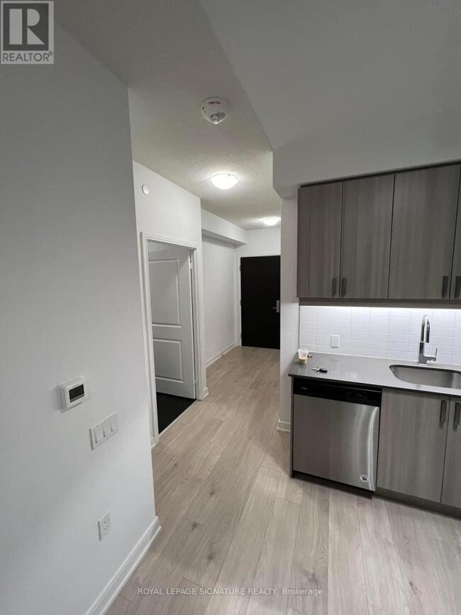 Building Photo - 8 Nahani Way